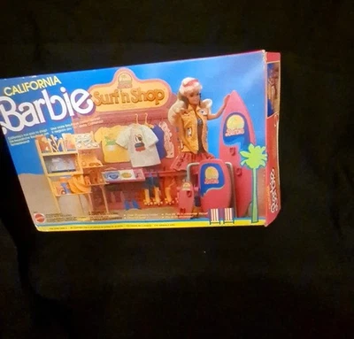 BARBIE CALIFORNIA SURF SHOP - NEGOZIO DI SURF  VINTAGE ANNI 70' - Immagine 1 di 4