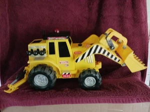 Tonka Mighty Motorized 3649 Front Loader 2001 In Good Condition - Picture 1 of 15