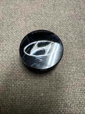 Center Cap Hyundai Tucson Elantra Tucson Wheel OEM 52960-L1150 Black 70723 - Image 1 of 2