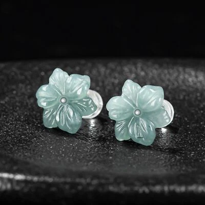 Aretes de plata de ley 925 maciza con flores de jadeíta natural grado A de 13 mm Foto 1 de 4
