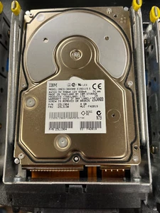 IBM 4GB c, 25L3130 Hard Drive - Picture 1 of 2