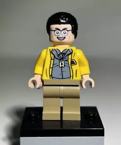 LEGO Dennis Nedry Minifigure 75936 Jurassic Park T.Rex Rampage NUOVO - Foto 1 di 3