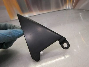 Audi A6 C6 04-08 2.0 Tdi left rear door exterior triangular trim 4F0853273B - Picture 1 of 4