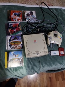 Sega Dreamcast Console With 5 Games Hdmi Connector 1 Memory Card 1 Controller