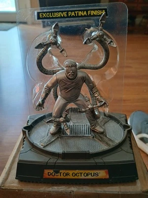 Marvel DOCTOR OCTOPUS 钛系列压铸 - 独家 Patina 表面处理 — 第 1/4 张图片