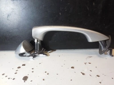 Maçaneta externa da porta dianteira direita prata 2003-2009 Mercedes Benz W211 E350 E500 - Imagem 1 de 4
