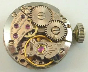 Vintage Bulova 6CNMechanical Wristwatch Movement - Parts / Repair - Picture 1 of 5