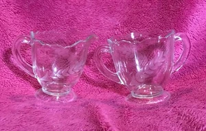 Juego de azúcar y crema con patas de borde festoneado hojas grabadas vintage ¡IMPECABLE! - Imagen 1 de 9