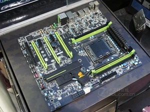 GIGABYTE G1.Assassin 2 Motherboard Intel X79 DDR3 LGA 2011 E-ATX w/ IO Shield - Picture 1 of 3