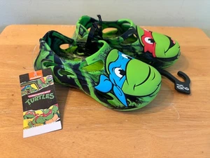 Zuecos Teenage Mutant Ninja Turtles para niños pequeños - talla 9/10 - Rafael y Leonardo nuevos con etiquetas - Imagen 1 de 5