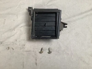 82-92 FIREBIRD TRANS AM FORMULA GTA RH Right Passenger Heat AC VENT 10024252 - Picture 1 of 23