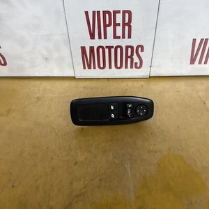 Interruttore alzavetro guidatore fuoristrada anteriore Peugeot 208 96751120ZD 5 porte 2012-2019 - Foto 1 di 15