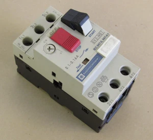 ARRANQUE MOTOR TELEMECANIQUE GV2-M01 0.1-0.16A - Imagen 1 de 7