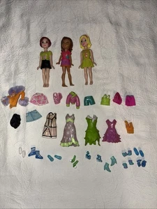 Lote de ropa y zapatos para muñecas Polly Pockets - Imagen 1 de 11