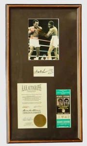 Sugar Ray Leonard Signature Piece Mounted Color Photo and Caesars 1981 Ticket - Bild 1 von 8