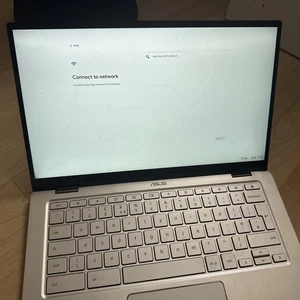ASUS Chromebook C434T 4GB RAM, Touch Screen, Flip broken screen - Picture 1 of 6