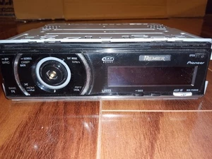 Pioneer DEH-P5000UB CD Player In Dash - Picture 1 of 7