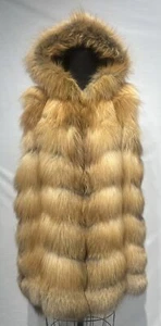 Natural Red Fox Vest crosscut W/ Hood (117243) - Picture 1 of 3