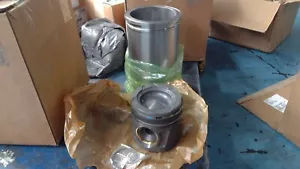 ENGINE PARTS MISC KIT PISTON 3007642C91 - Picture 1 of 1