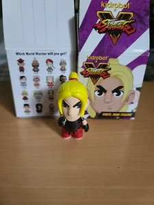 KEN Kidrobot Street Fighter V V Vinilo Mini Serie Caja Ciega Figura NUEVO 2/20 - Imagen 1 de 1