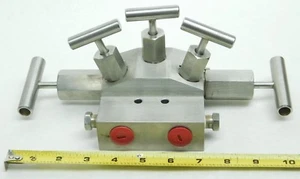 NEW HEX DIVISION H1952 Series Stainless Steel Five 5 Valve Manifold 1500 PISG IG - Picture 1 of 8