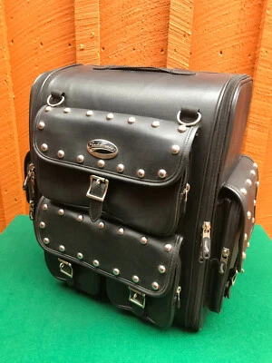 Bolso Sissy Bar con Tachuelas Saddlemen - Correa para el Hombro, Cubierta para Lluvia Foto 1 de 4