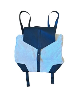 Mochila Deux Lux de lona blanca y negra Foto 1 de 4