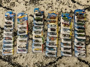 Lote de 52 autos Hot Wheels Mattel. Batman, HW, Nightburnerz, músculo, velocidad, arte - Imagen 1 de 7