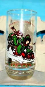 Holly Hobbie Limited Edition Glas Coca Cola Holly und Robby Schlitten - Bild 1 von 4