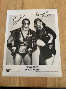 FOTO 8x10 firmada por AX & SMASH DEMOLITION WWF WWE WCW AEW WRESTLING HOLOGRAMA CERTIFICADO DE AUTENTICIDAD E - Imagen 1 de 6