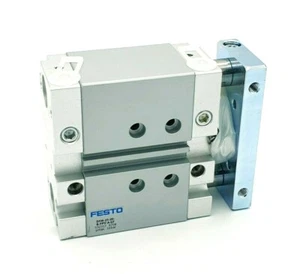 Festo 532317 FUEHRUNGSZYLIND DFM-25-30-B-PPV-A-GF, pmax. 10bar - Bild 1 von 2