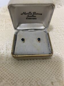 Stunning Vintage sold 9ct Gold and sapphire stud earrings. In their original box