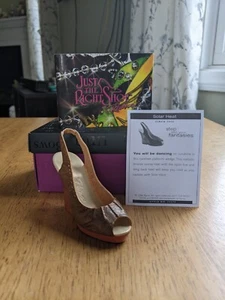 Zapato Just the Right 2006 "Solar Heat" #25579 de Raine Willits Design con certificado de autenticidad - Imagen 1 de 7