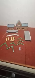Hornby R593 Town Station - Picture 1 of 8