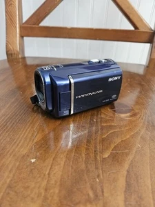 Sony Handycam DCR-SX40 60x Optical Zoom Compact Video Camera Blue TESTED Working - Picture 1 of 8