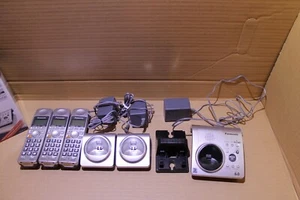 Panasonic KX-TG1033CS DECT 6.0 Digital Cordless Phone Answering System 3 Handset - Picture 1 of 12