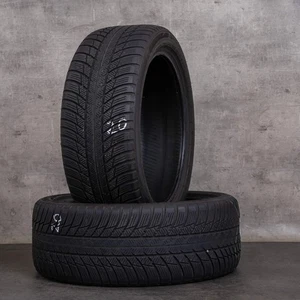 2x 225/45 R18 91H Bridgestone Blizzak LM001  DOT 3522 4,5 mm Winterreifen - Bild 1 von 2