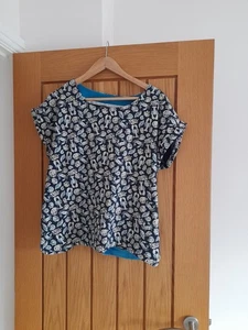 Weird Fish top size 18 - Picture 1 of 1