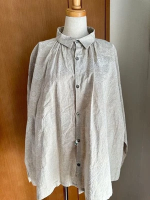 Blusa de lino ICHI Antiquites con cuello reunido manga larga color natural... - Imagen 1 de 4