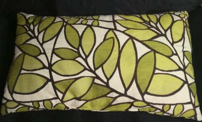 VTG LEAF Pattern Decorative Retro Design Throw Pillow Reactangle  - Image 1 of 4