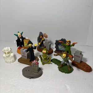 The Simpsons Halloween Baumhaus Horror Konvolut 6 Figuren mit Ständer - Bild 1 von 10