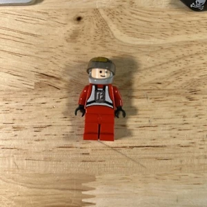 LEGO Star Wars Rebel Pilot B-wing Minifigure sw0032a 6208 - Picture 1 of 4
