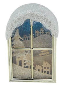 BATH & BODY WORKS LIGHT UP CHRISTMAS VILLAGE WALLFLOWER PLUG NEW - Picture 1 of 2