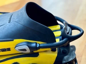 Mares Avanti Quattro ABS in Gelb und XL mit Schnellverschluss - Bild 1 von 3