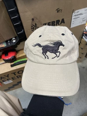 Gorra de colección Dreamworks Spirit Stallion of Cimarron 2002 Cast & Crew [RARA] Foto 1 de 4