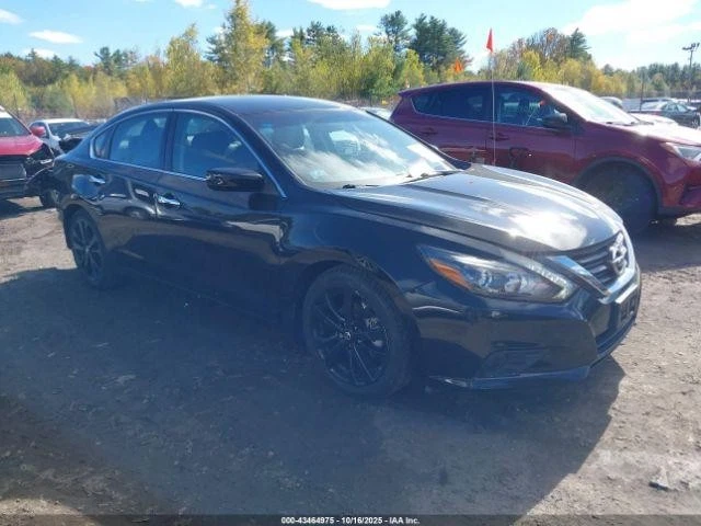 Used Rear Right Door Assembly Rear Side fits: 2017 Nissan Altima electric Sdn Re Foto 1 de 4