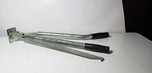 Wide Foot Jaw Bead Breaker Tire Dismount Tool With Rubber Handles For 15" Wheels - Picture 1 of 8