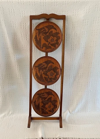 Vintage Arts & Crafts Mahogany Folding Pie Stand Birds and Florals Exc Condition Cover