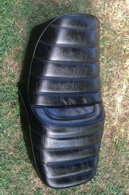 Yamaha XS400 1980 asiento de stock como nuevo Foto 1 de 3