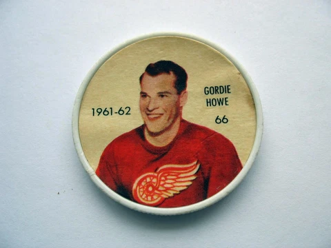 1961-62 SALADA HOCKEY COIN - DETROIT RED WINGS - GORDIE HOWE Cover